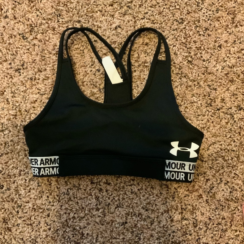 SET girls sports bra and biker shorts